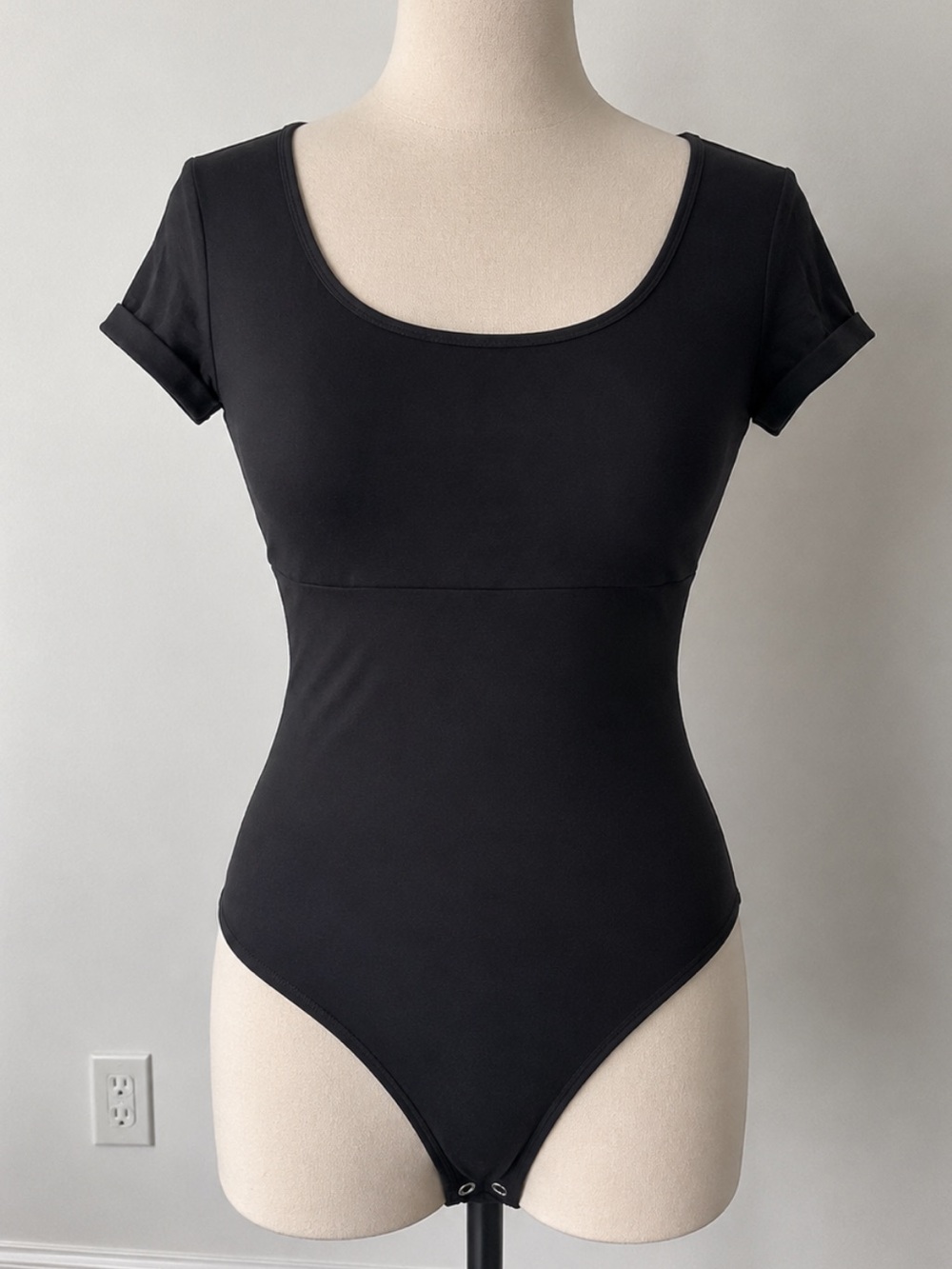 Shapellx Bodysuit Women 3XL/4XL Black NWOT Short Sleeve Scoop Neck Compression